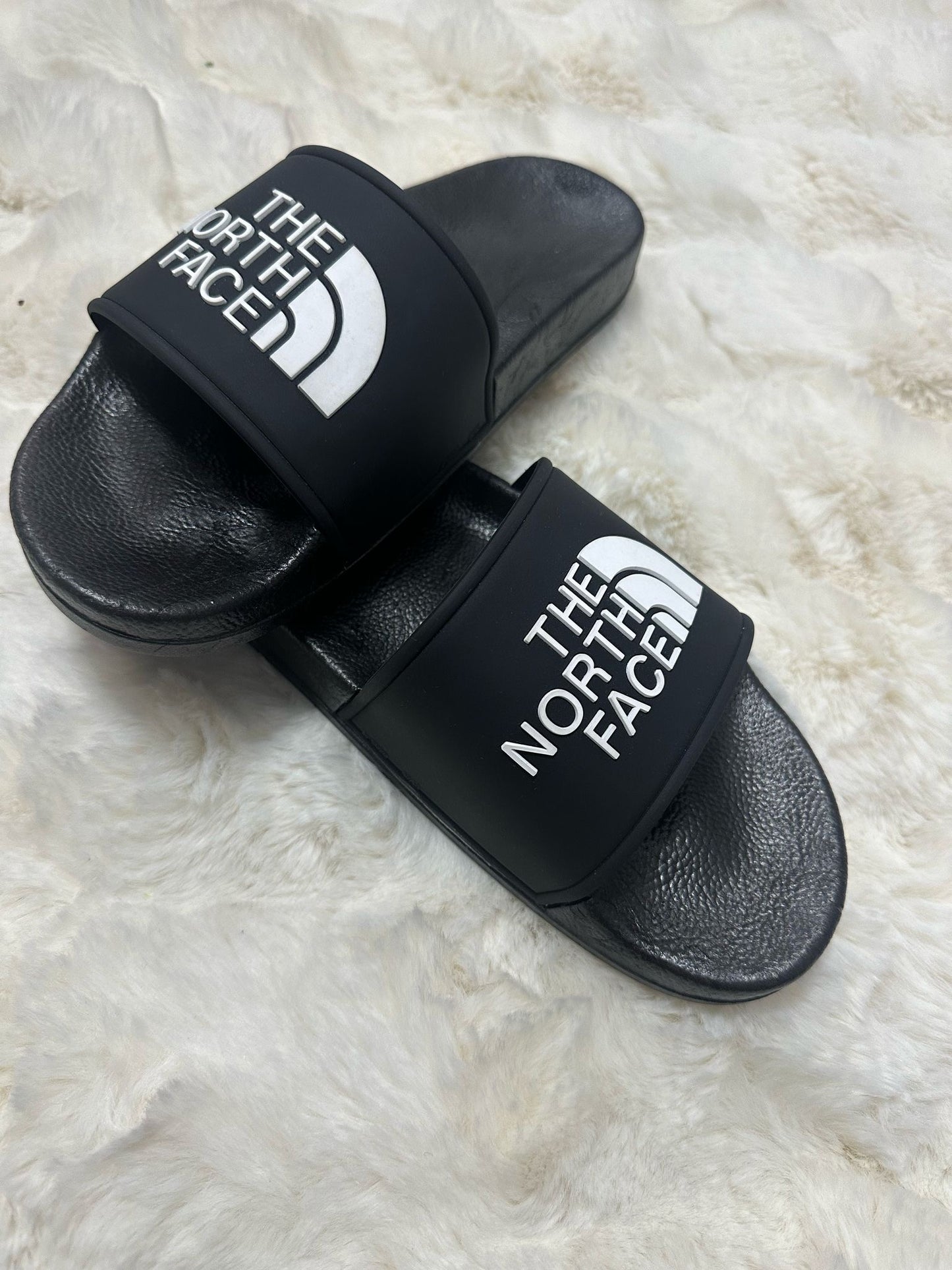 Papuci Barbati NRT Negru/Alb
